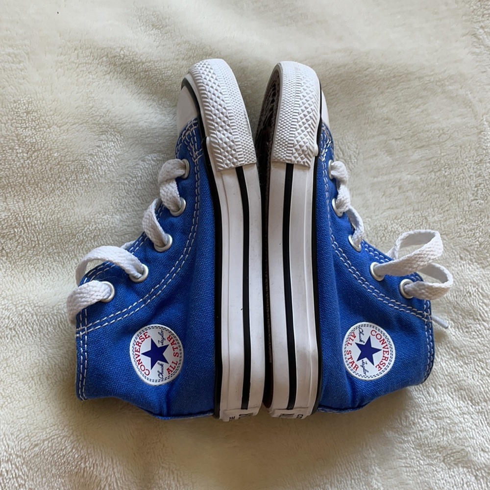 CONVERSE Toddler All Star Hi Sneaker- Size 6